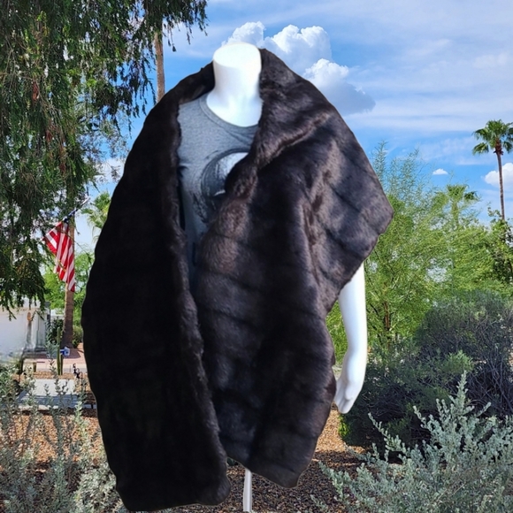 VINTAGE HANDMADE Luxe Faux Fur Long Capelet Cape Scarf Stole Wrap Hollywood Glam - Picture 7 of 14